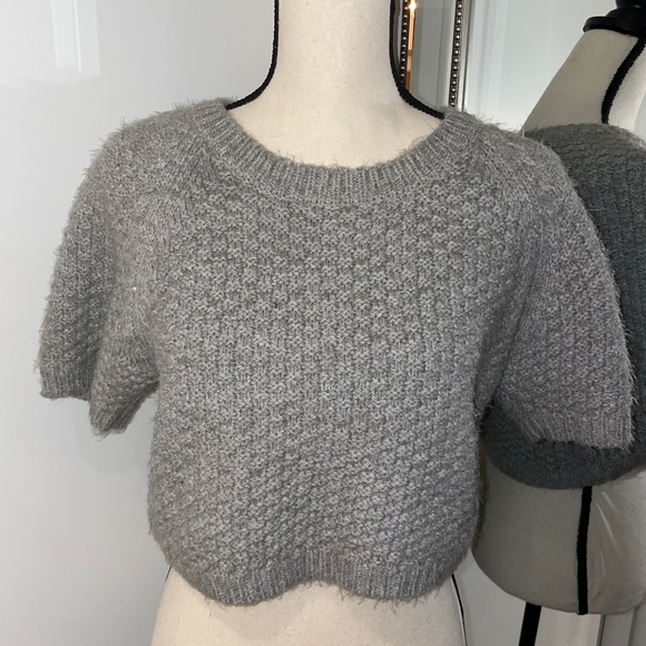 Lovers and Friends Cropped Knit Top - Picture 4 of 7